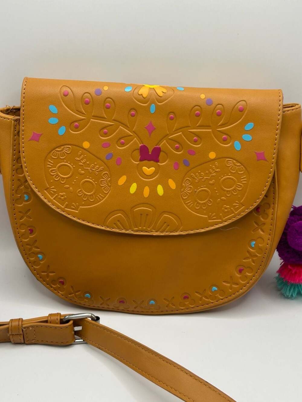 Disney Parks Epcot Mexico Pavilion Minnie Mouse Embossed Crossbody Bag - Picture 8 of 8
